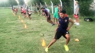 DEBUTANTE. Poli Agustoni entrena esperando su estreno en la Copa El Diario..