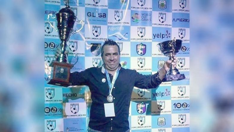 PREMIOS. Sánchez fue elegido el mejor jugador de la Copa América 2014 que ganó con Los Dogos..