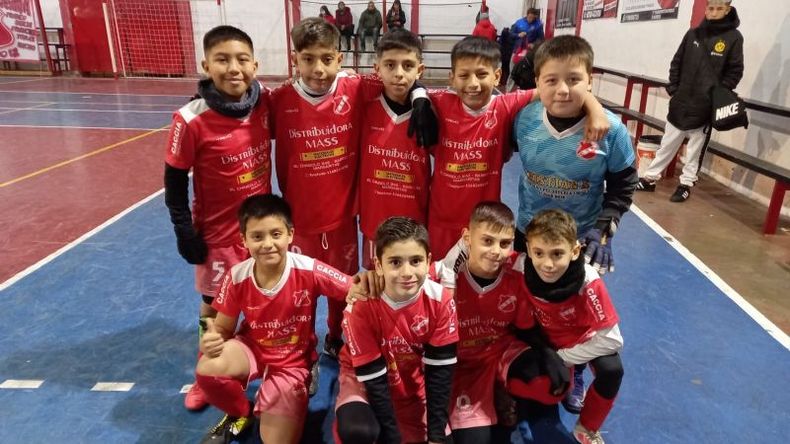 La categoría 2012 de Sportivo escolta al líder Deportivo Morón..