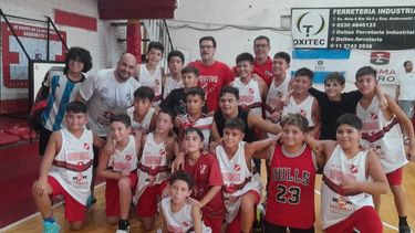 Sportivo Pilar se quedó con el duelo mixto de Sub 13 en la Avenida.