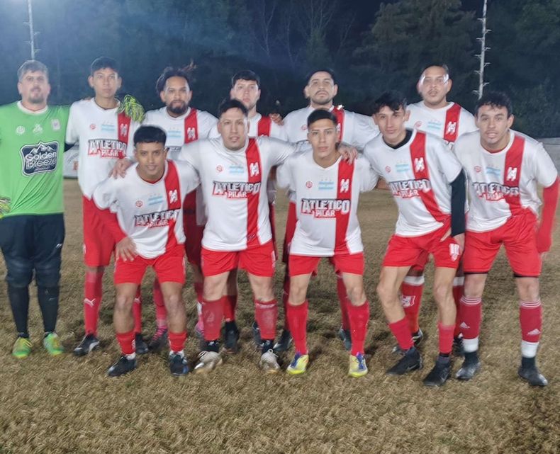 EQUIPO. La formación de Atlético logró su 3º triunfo en el torneo.