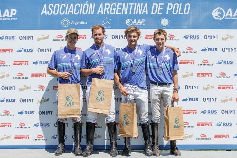 El cuarteto de Ellerstina dominó la Copa Presidente en su casa.