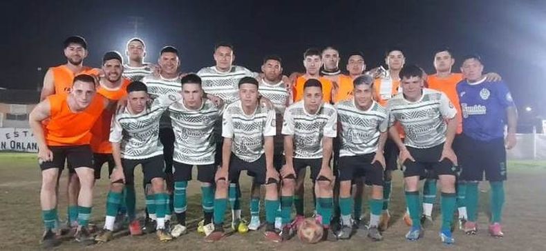 Unión Ferroviaria arrancó con todo y dará pelea para ser el mejor de su grupo en la División B.