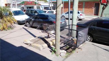Una joda estacionar en el centro, vale todo. Héctor Daniel Ponse..