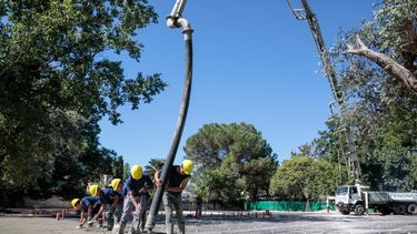 EN OBRA. Los trabajos no paran durante las vacaciones.
