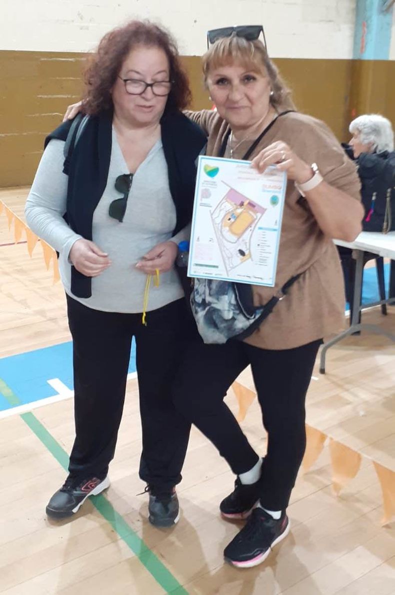 María Luis Rodríguez y Silvia Sánchez clasificación a la final Provincial en Orientación.