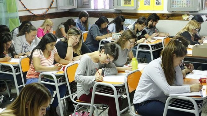 A ESTUDIAR. La UNIPe tiene sedes en Derqui y en el instituto Pellegrini..