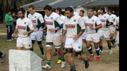 (FOTO: desdeabajorugby.com.ar) Los Pinos quiere salir a flote, por ahora no ha sumado puntos en R-III..