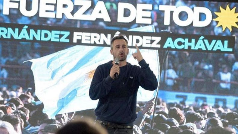 BANDERA. Achával cerró la actividad en modo campaña..