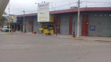Una foto desnudó la crisis del comercio de Manuel Alberti