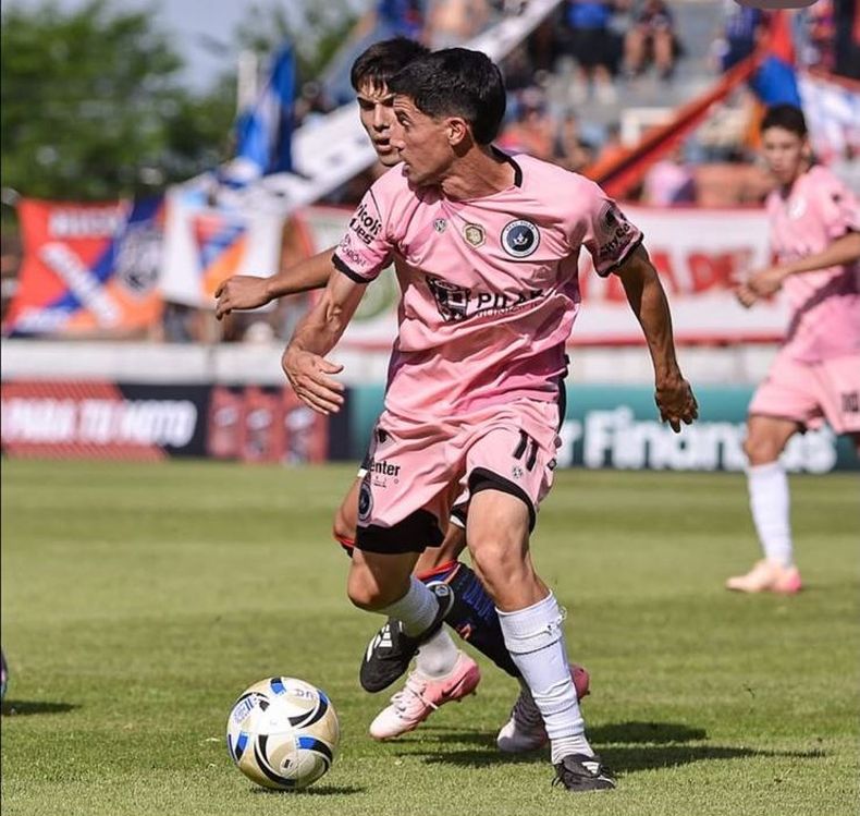 PASE. Mathías Crocco sería titular en el Barraza ante el Cartero.