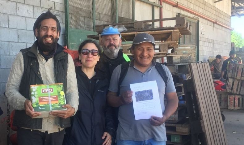 EN MARCHA. Parte del equipo que impulsa la nueva escuela de agroecología de Pilar.