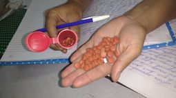 En el frasco quedaban 82 pastillas..