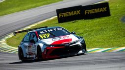 DOMINADOR. El Camry de Rossi tuvo un viernes perfecto en Interlagos.