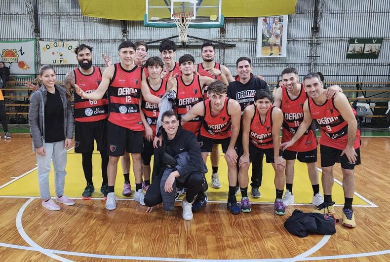 Presidente Derqui sacó un gran triunfo en la visita a Munro.