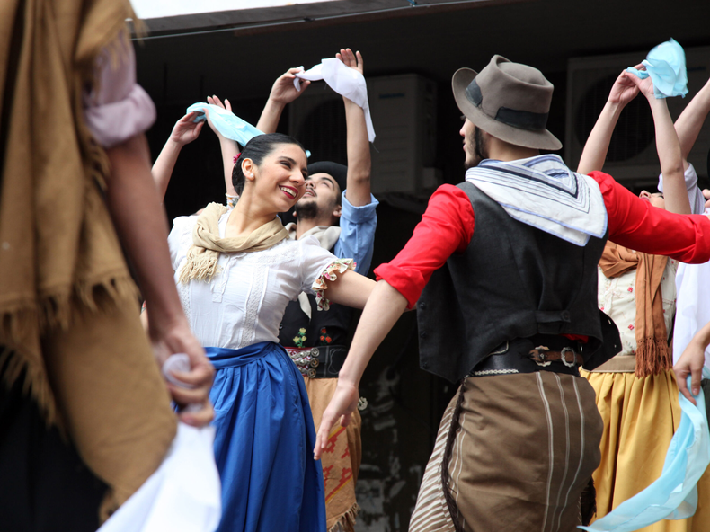 Día de la Independencia: Cinco bailes típicos para celebrarla