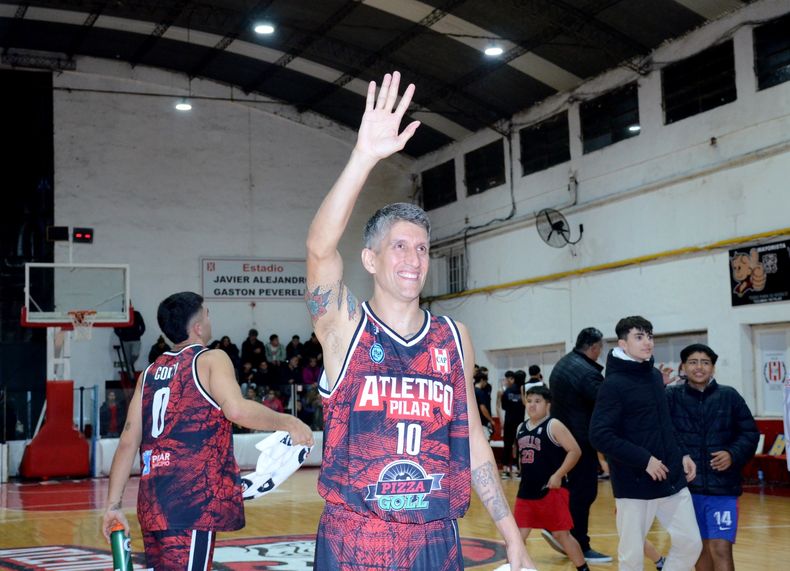 Jonatan Treise volvió a casa y revolucionó el básquet local.