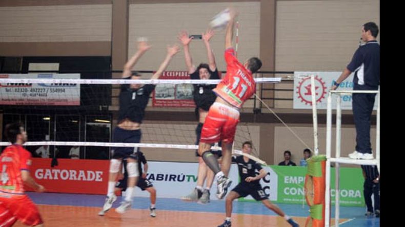 Pilar Voley sumó su primer punto en la elite de la Liga Nacional..