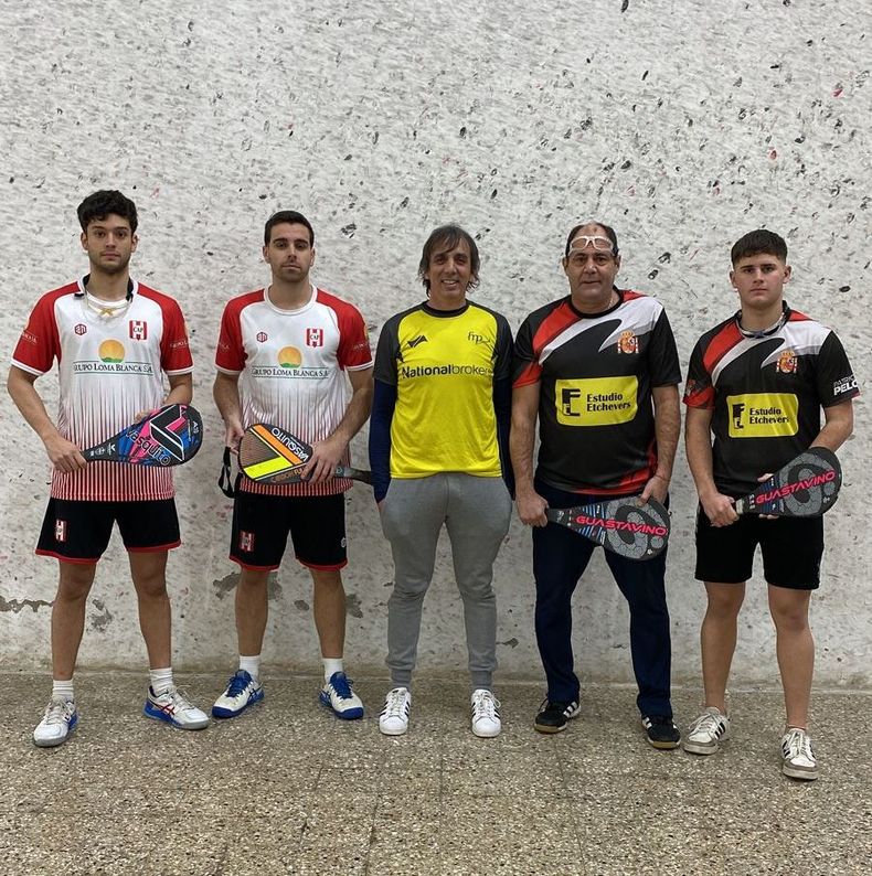 Atlético Pilar consiguió el ascenso con la dupla Iván Toss (zaguero) y Emiliano García (delantero).