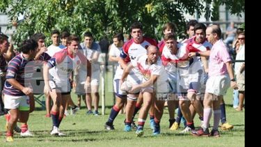 (ALEJANDRO CANO). PURA POTENCIA. Deportiva fue contundente y marcó 7 tries ante su gente..