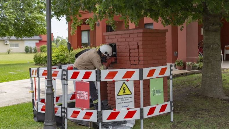 Los usuarios deberán pagar los consumos atrasados más penalidades, y afrontar un proceso penal..