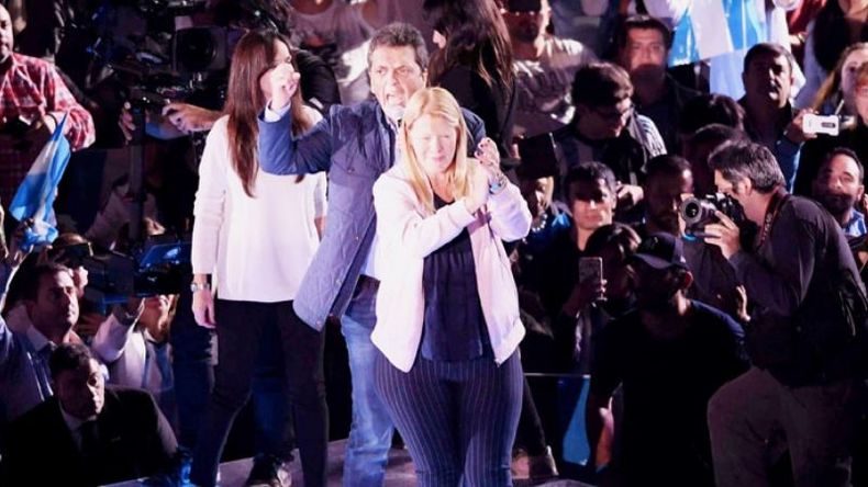 ACTO. Stolbizer y Massa, anoche en el DirecTV Arena..