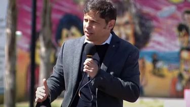 ANUNCIO. Kicillof dijo que el programa beneficiará a los operadores turísticos bonaerenses. .