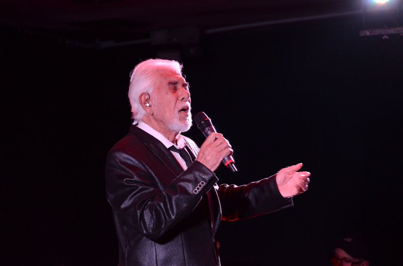 Raúl Lavie se presentó en el marco del ciclo Íntimo Pilar del Bingo Oasis.&nbsp;