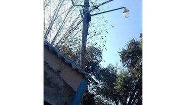 Poste a punto de caer