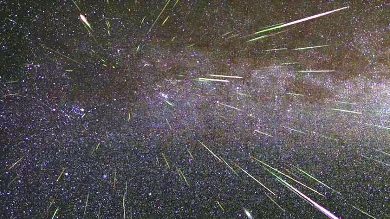 Lluvia de Perseidas. (tiempo.com).