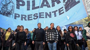PILAR PRESENTE. Achával encabezó la columna local. Lo acompañan los secretaria General, Soledad Peralta y el de Gobierno, Santiago Laurent.&nbsp;