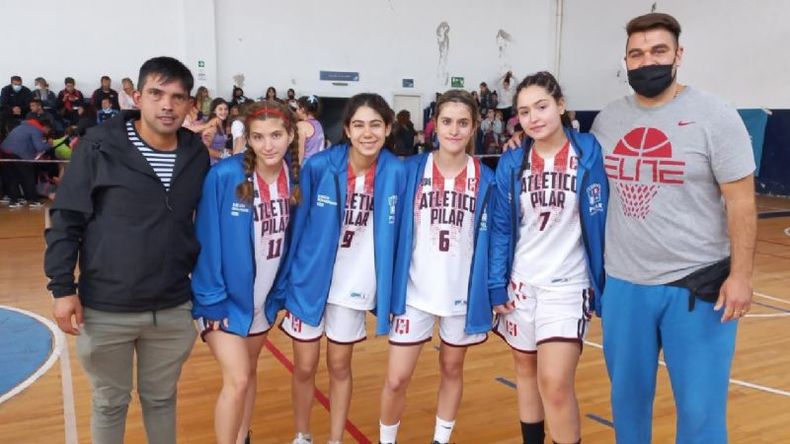 Las chicas del Básquet 3x3 Sub 16..