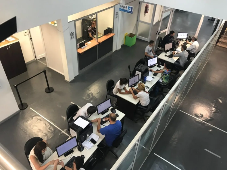 El nuevo acuerdo entre la Provincia y los gremios estatales incorpora una bonificación del 20% sobre el básico para un grupo de empleados públicos.