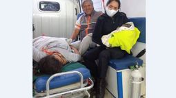 Una mujer dio a luz en el baño de una estación de servicio