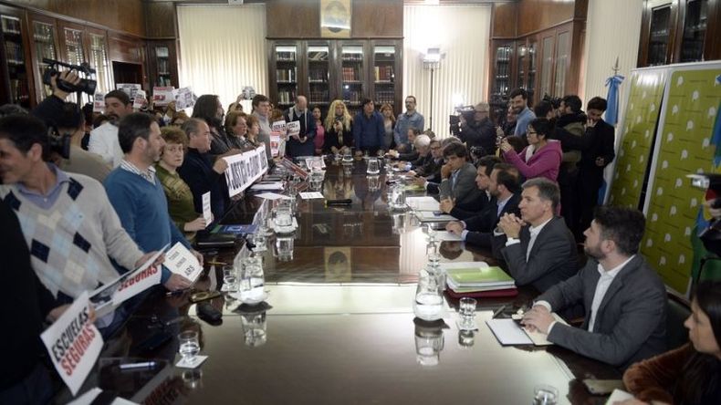 FRACASO. La reunión de este mediodía en La Plata..