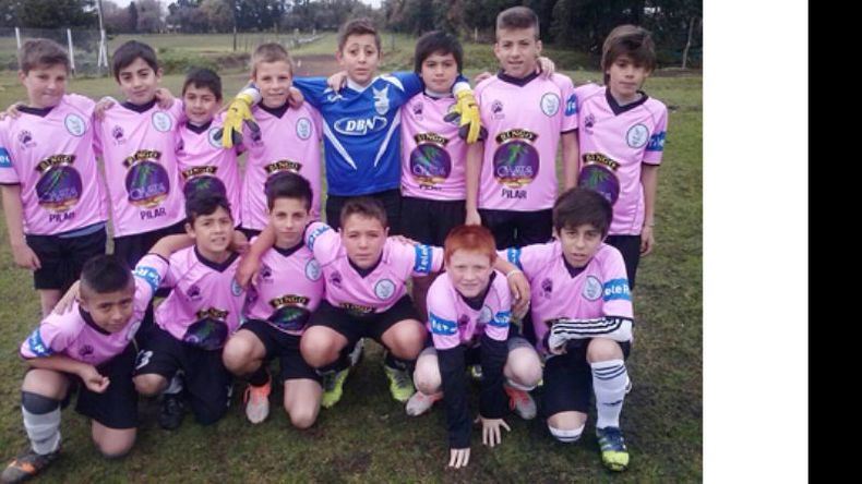 La 2001 albinegra aplastó 6-0 a Cañuelas..