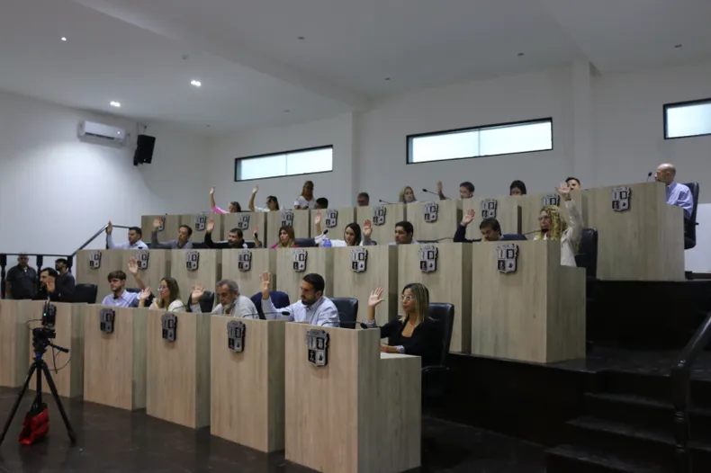 TODOS PARA UNO Unin por la Patria manejar las comisiones
