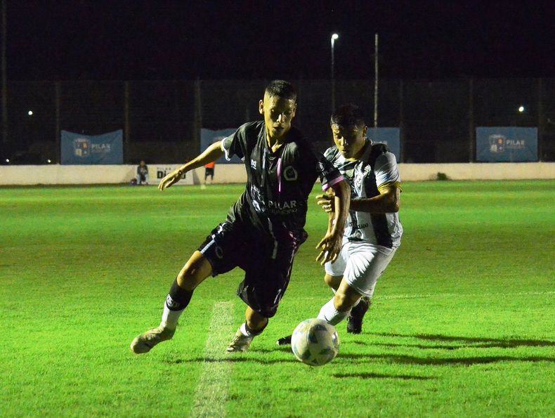 CAMBIO. Paiva al ataque. Real Pilar juega el domingo en José León Suárez.