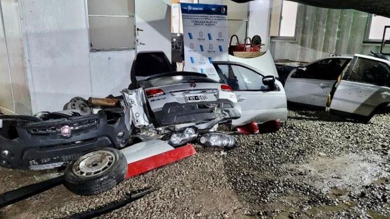 En la casa de Gran Bourg se halló gran cantidad de autopartes. .