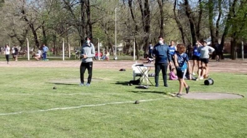 En el polideportivo de General Rodríguez se desarrolló el Lanzamiento de Bala..