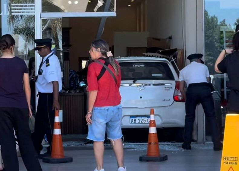 El local afectado pertenece a la firma de ropa femenina Kill.&nbsp;