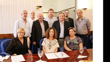 DE TRES. Funcionarios de Pilar, Malvinas y San Miguel..
