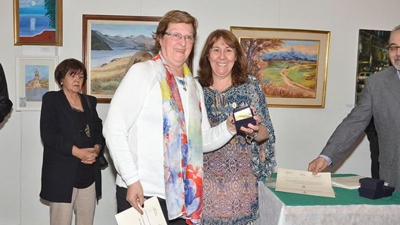 Estela Franco, también reconocida por sus 10 años de participación..