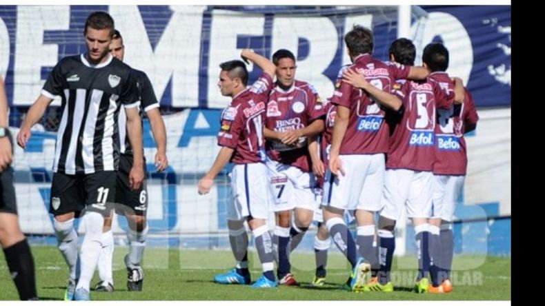 (Heva). Ciaccheri sufre el gol de Merlo; Fénix sigue irregular en el torneo de la B Metro..