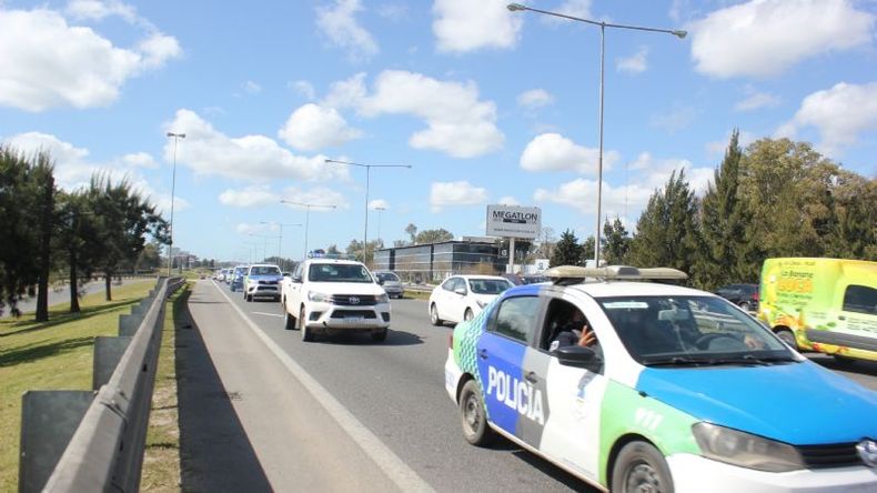 La protesta tuvo lugar este mediodía..