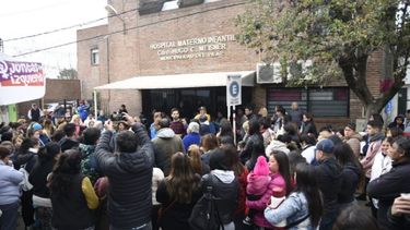 Los vecinos acudieron al Meisner para pedir que no se cierre..