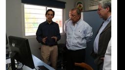 CAMBIO. Ahora, cada oficina y consultorio del centro tendrá su computadora..
