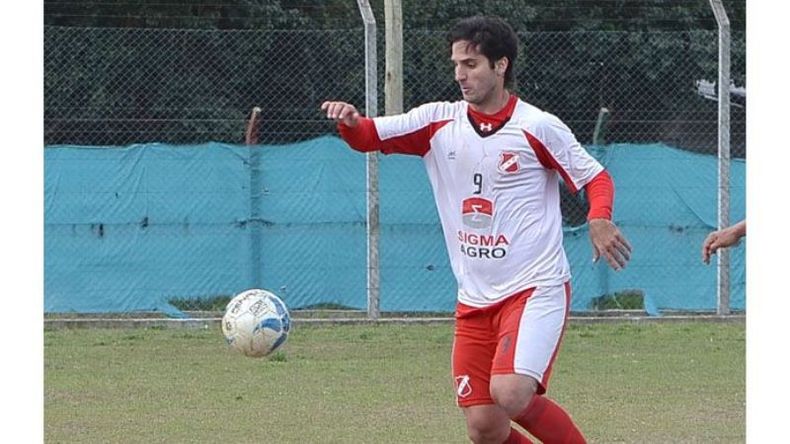 NO ALCANZÓ. Sánchez Souto anotó su gol a los 30’ de la etapa inicial..