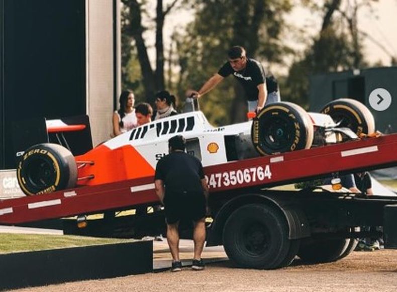 La réplica del McLaren de Ayrton Senna, en Pilar.