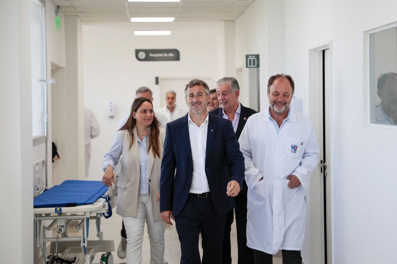 MÁS SALUD. Achával, junto a Rosario Beláustegui y Hernán Galimberti, sub y secretario de Salud, respectivamente.
